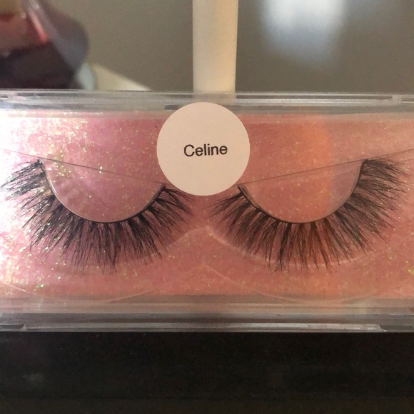 False Mink Lashes - Picture 2 of 2